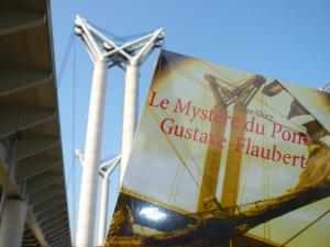Un chocolat dans mon roman vous invite à lire Le Mystère du pont Gustave-Flaubert